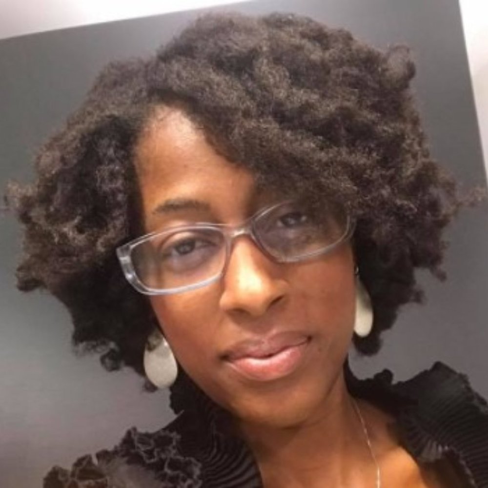 Meet your Posher, Adina